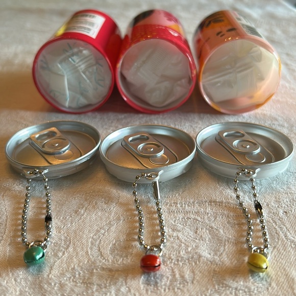 3 Can Wipes - Sanitizer Wipes - Picture 2 of 3